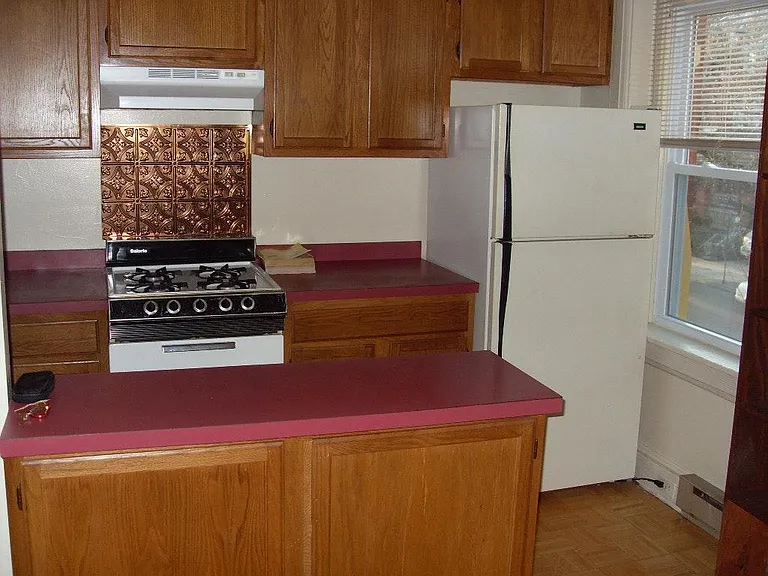 648 W Chestnut St #2 — Photo 6