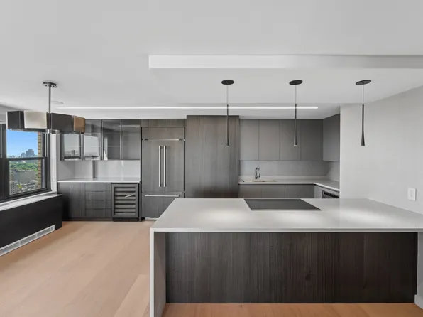 201 West 70th Street image 1 of 14