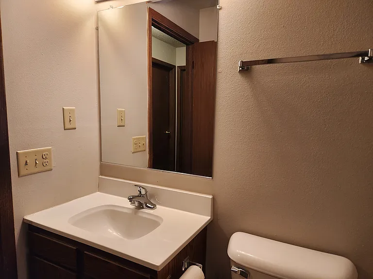 2519 Sessions St — Photo 14