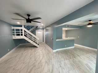 330 Sunshine Dr #0, Pompano Beach, FL 33066