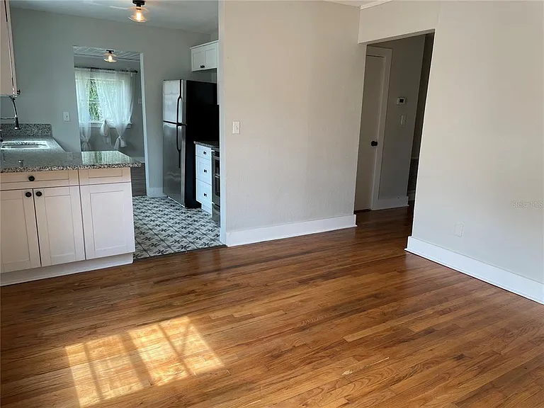 1517 E Ellicott St — Photo 5