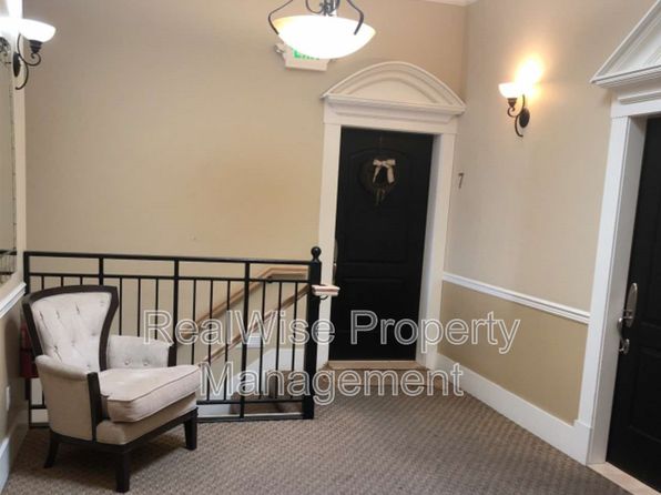 395 E Main St APT 6
