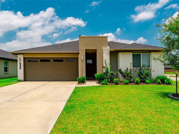 28902 Yachting Point Ln, Fulshear, TX 77494