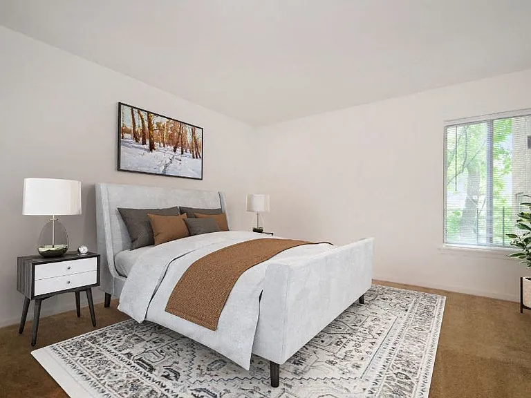St. Regis Apartments — Photo 2