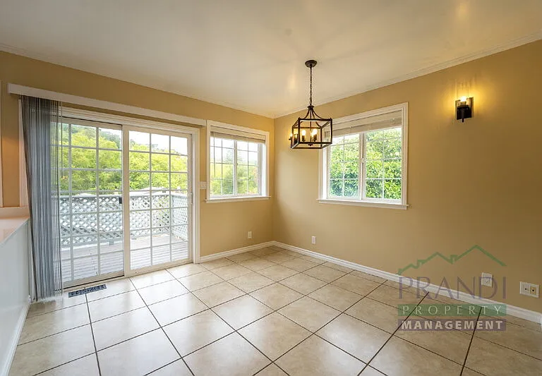 40 Pleasant Ln — Photo 5