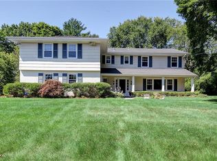 11 Bardion Ln, Harrison, NY 10528