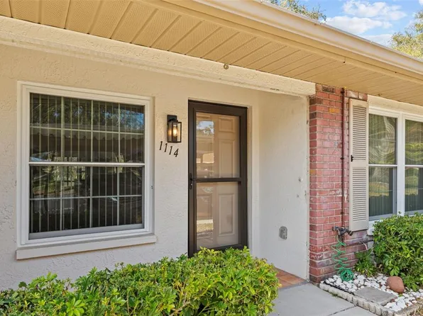 1114 Castlemay Cir, Dunedin, FL 34698