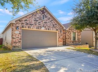 1322 Plaza Lake Dr, San Antonio, TX 78245