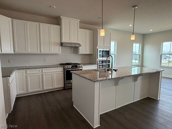 3rd image of 1443 Southbrook Cir NE