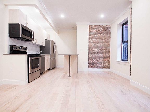 4th image of 1073 Bushwick Ave #1AA