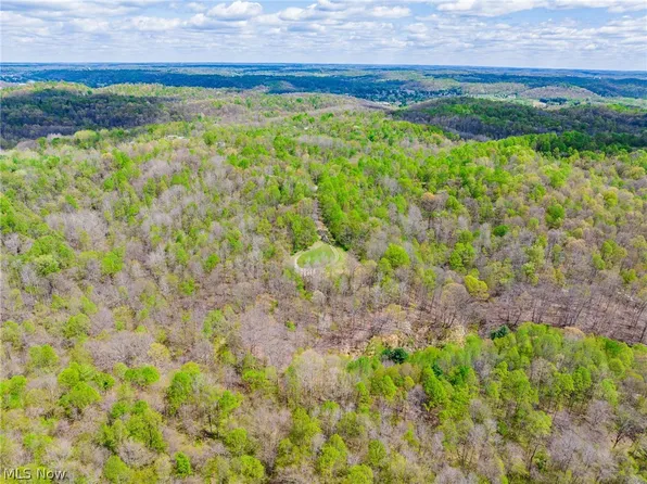 Dennis Rd, Zanesville, OH 43701