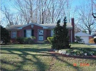 10002 Prairie Dr, Louisville, KY 40272