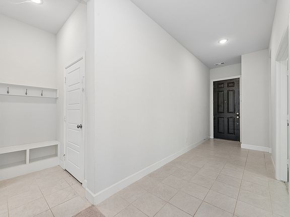 5th image of 1852 Arbor Dr