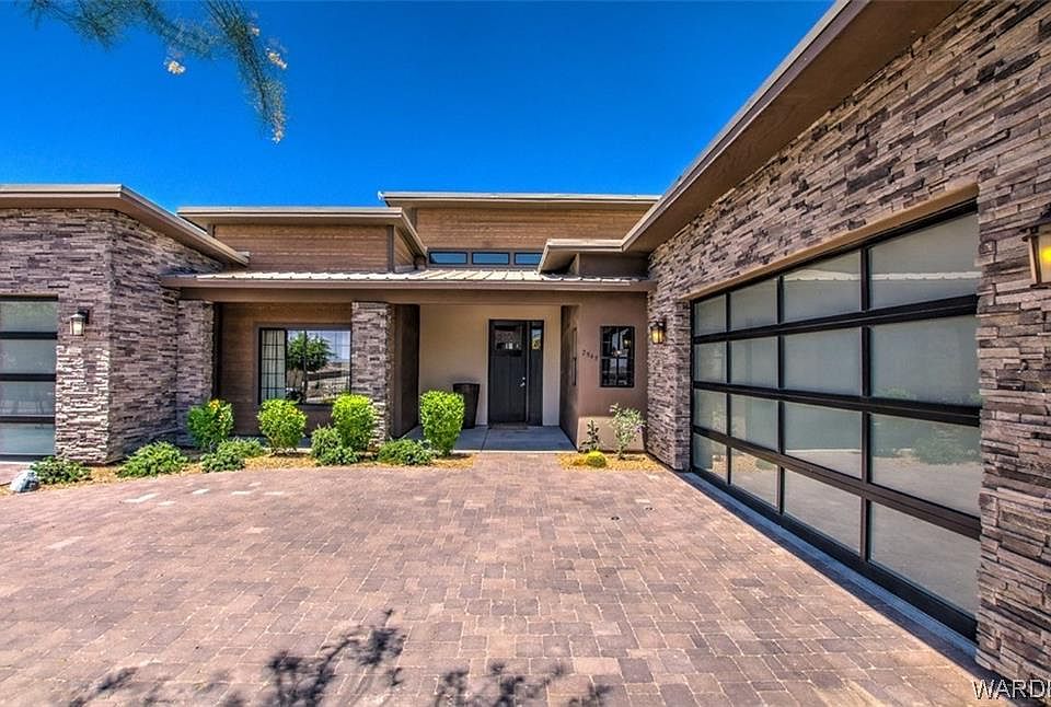 1st image of 2545 Trade Wind Dr