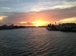 820 10th St, Key Colony Beach, FL 33051