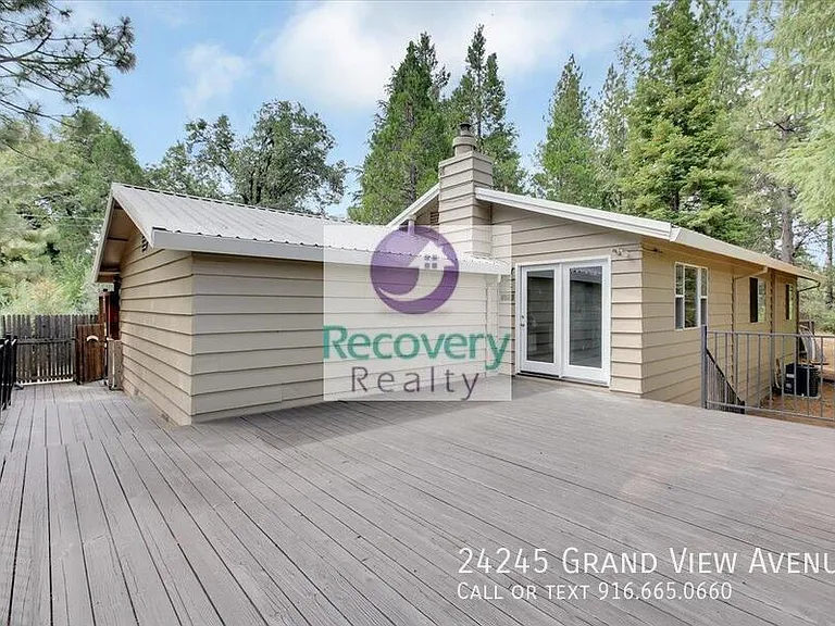 24245 Grand View Ave — Photo 25