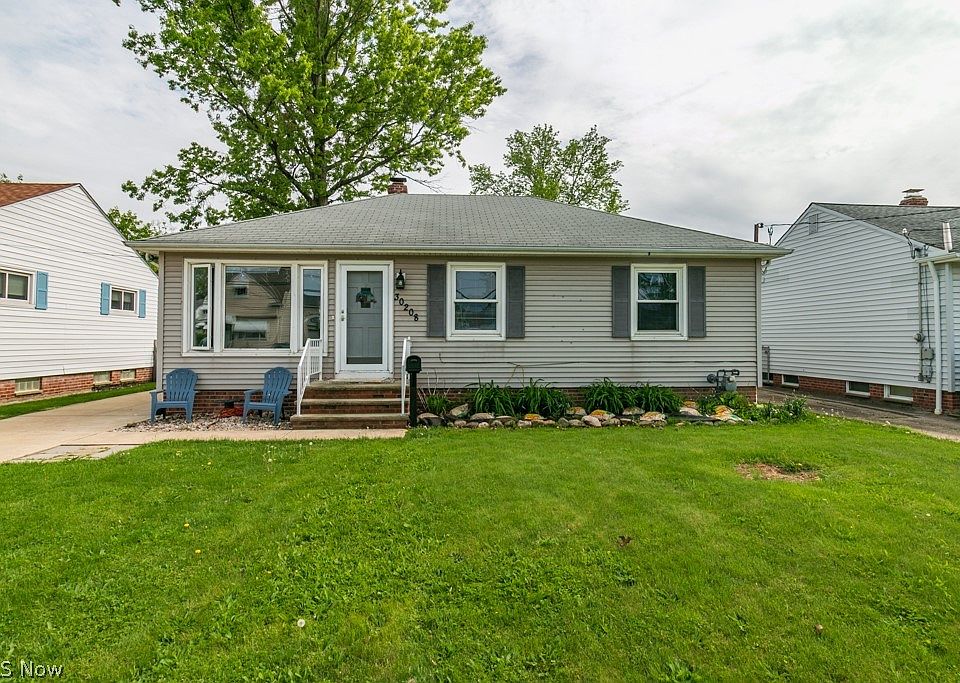 1st image of 30208 Royalview Dr
