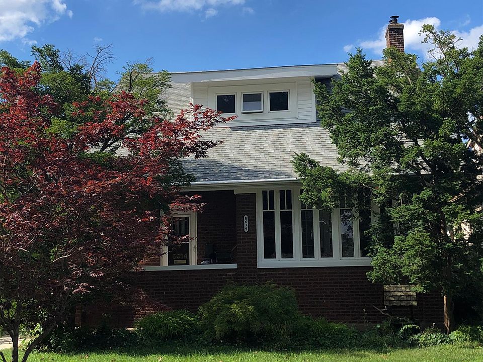 1st image of 5634 W Eastwood Ave