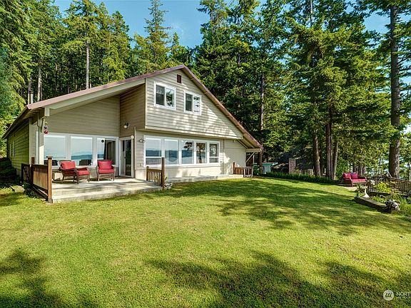 4th image of 2708 S Camano Drive