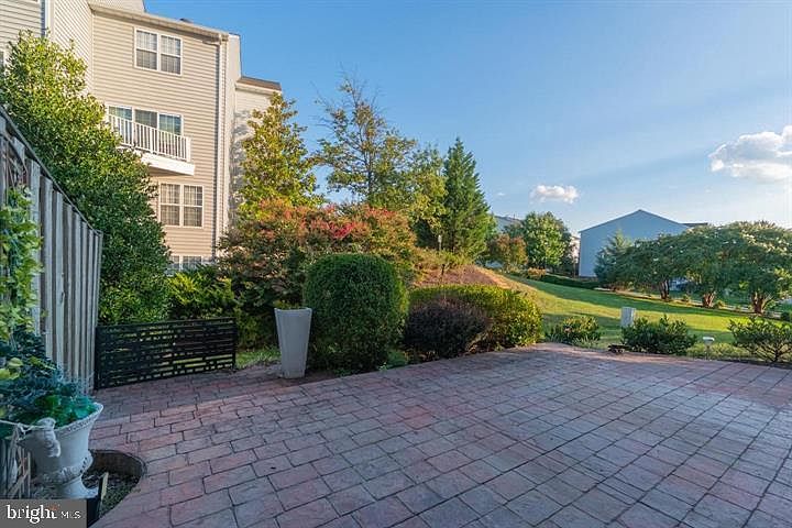 1st image of 6325 Eagle Ridge Ln #32-D