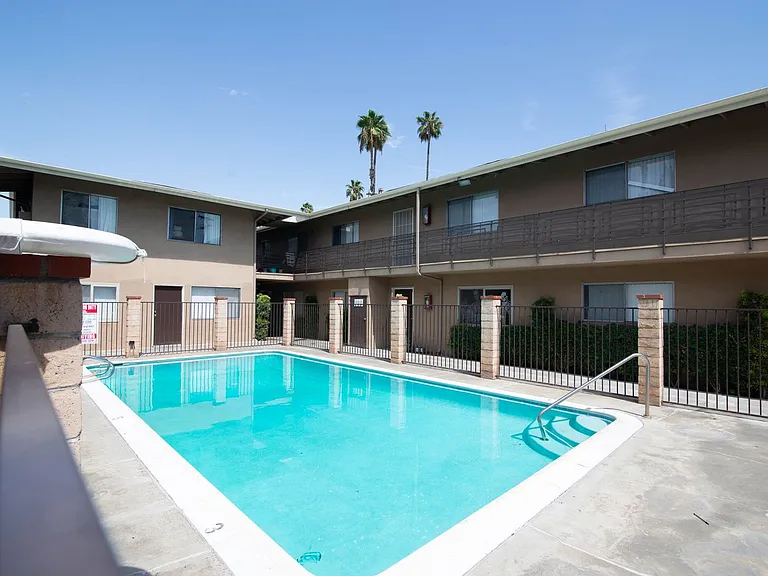 Briarwood Apartments - Riverside, CA — Photo 66