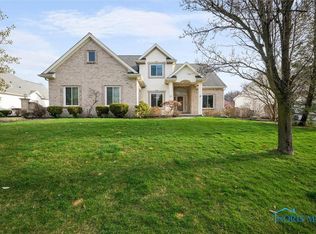 7916 Clover Creek Rd, Maumee, OH 43537