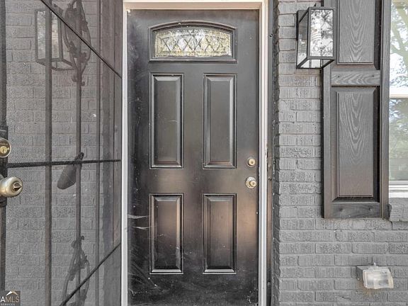 3rd image of 359 Belgarde Pl SE