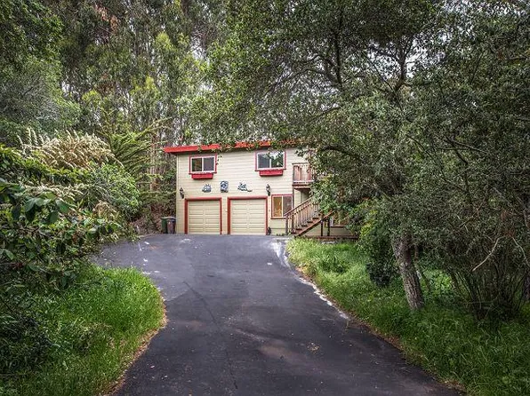 1060 Roosevelt St, Monterey, CA 93940