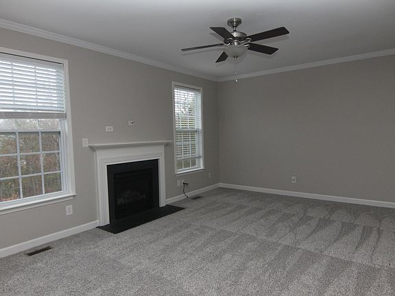 5th image of 722 Redford Pl