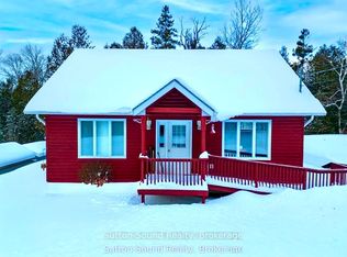 554 Stokes Bay Rd, Northern Bruce Peninsula, ON N0H 2M0