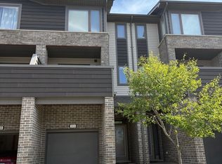 1960 Dalmagarry Rd #212, London, ON N6G 0T8