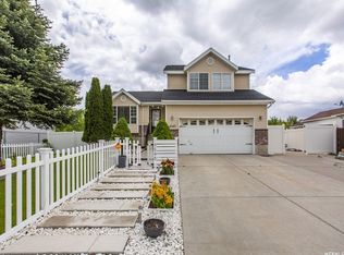 4545 W Lake Breeze Ln, West Valley City, UT 84120