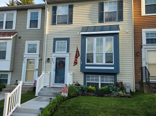 848 Century St, Hampstead, MD 21074