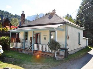 206 6th St, Gold Bar, WA 98256
