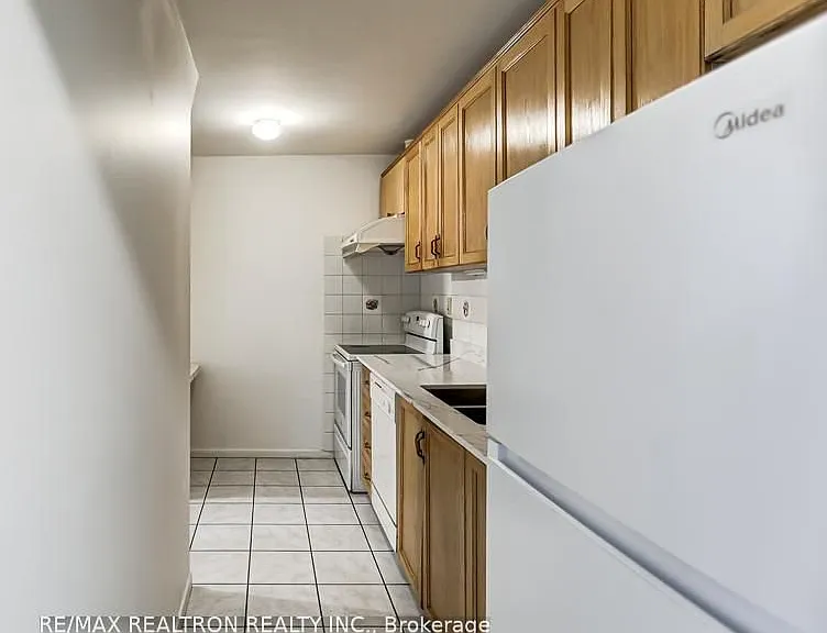 100 Mornelle Ct #1045 — Photo 18