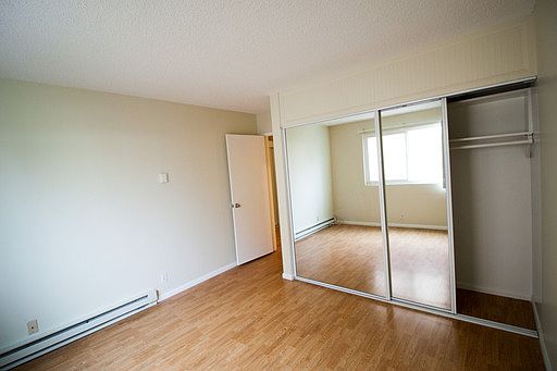 3rd image of 767 Euclid Ave APT 5