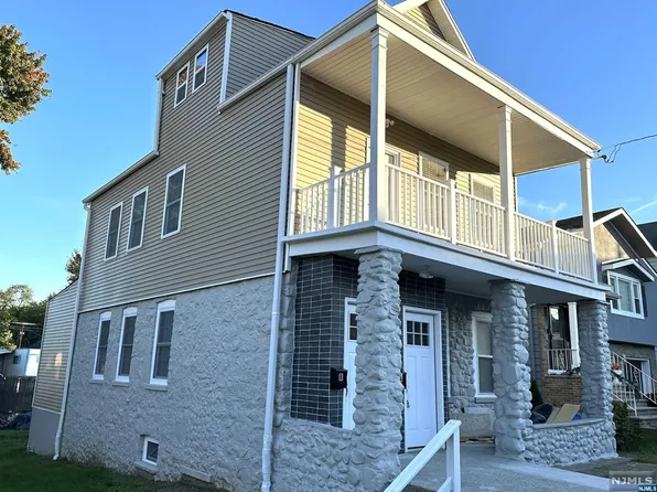 16 Boyd St, Lodi, NJ 07644