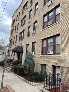 42 Van Wagenen Ave #17, Jersey City, NJ, 07305