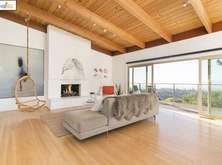 6425 Snake Rd, Oakland, CA 94611