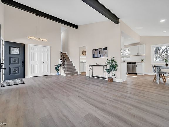 2nd image of 1838 Drayton Dr