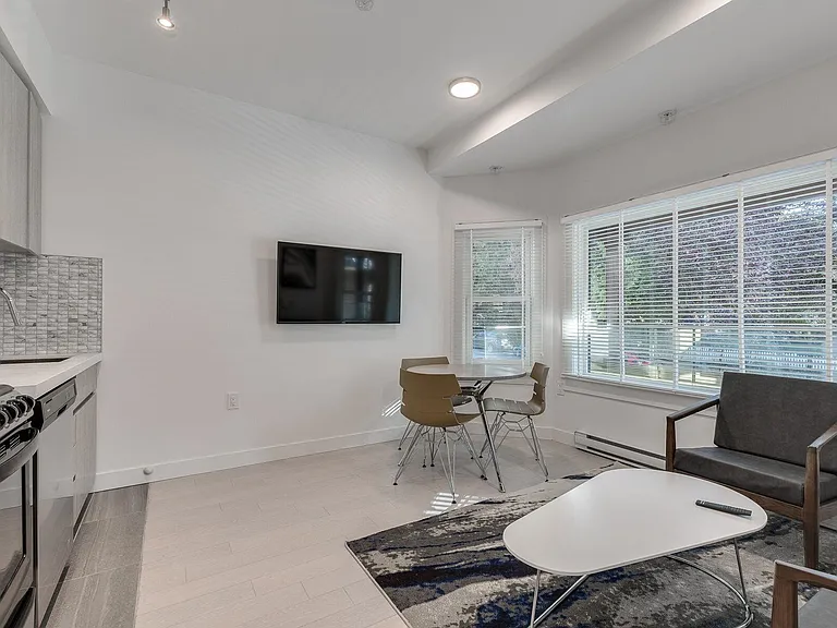 1431 Haro St #101 — Photo 13