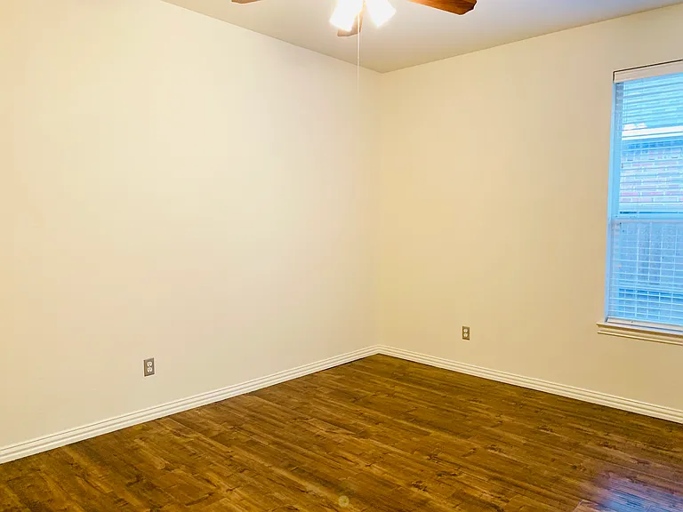 1505 Somerset Dr — Photo 32