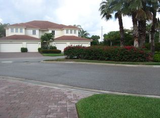 3000 Meandering Way APT 202, Fort Myers, FL 33905