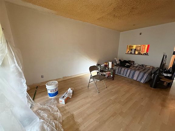 5th image of 5571 Lakeside Drive #203