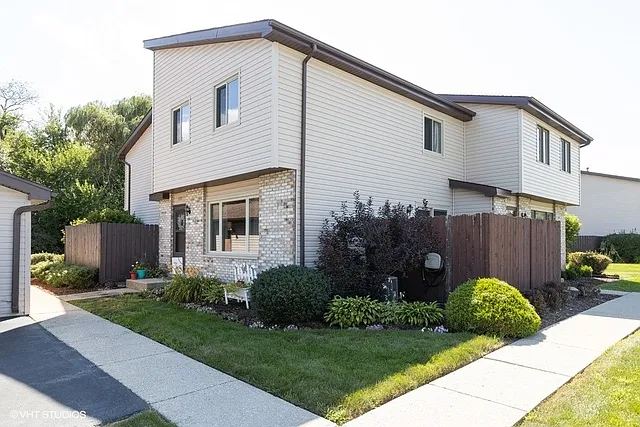 755 Bon Terre Rd photo 1