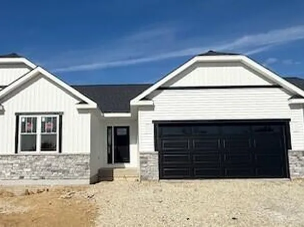 851 Golf DRIVE, Jefferson, WI 53549