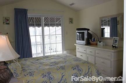 5th image of 4131 Asbury Ave #2