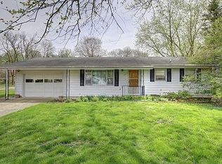 412 N Calhoun St, Tolono, IL 61880