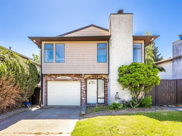 2266 Willoughby Way, Langley, BC V2Y 1C1