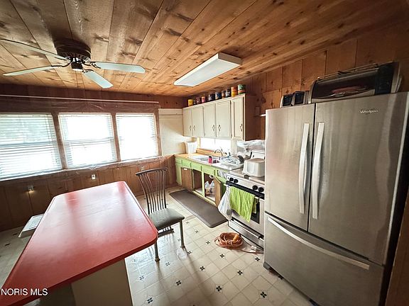 5th image of 2046 Duchesse Dr